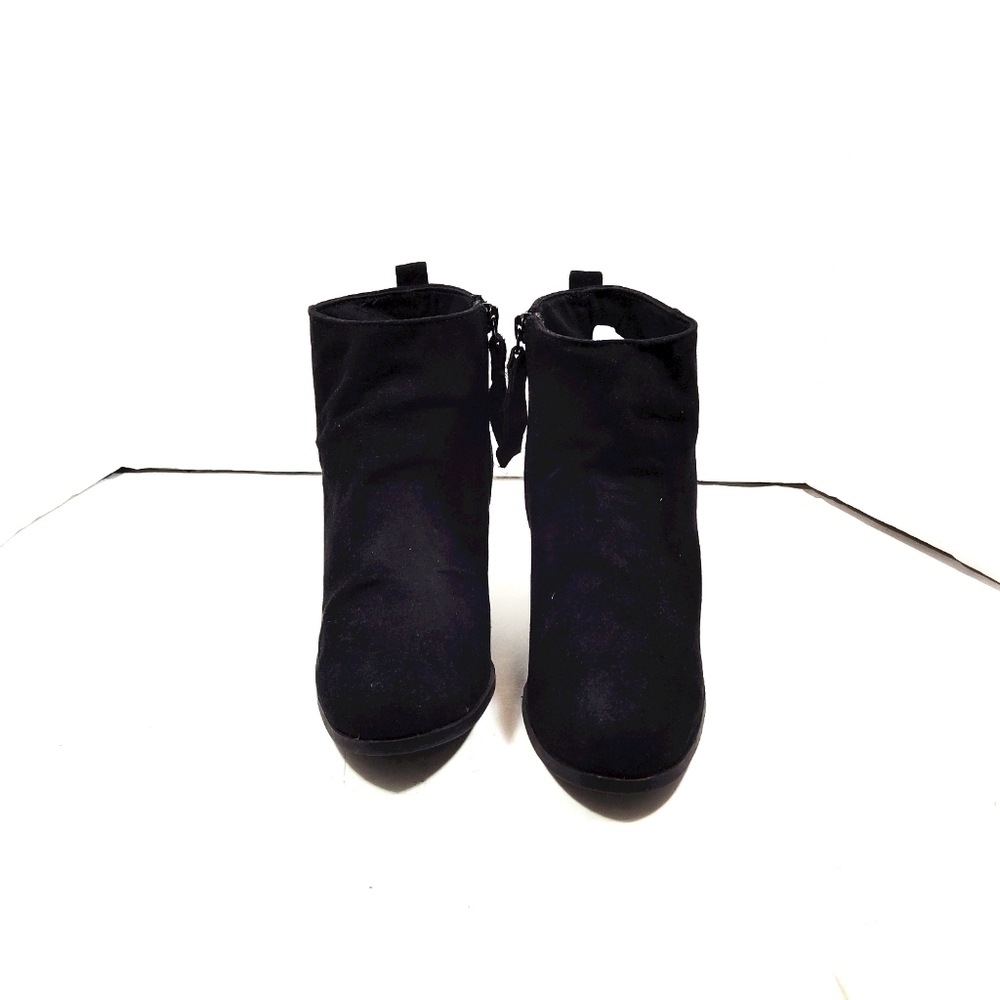 Old Navy Women's boots ankle black faux suade Size: 7 - Picture 3 of 6